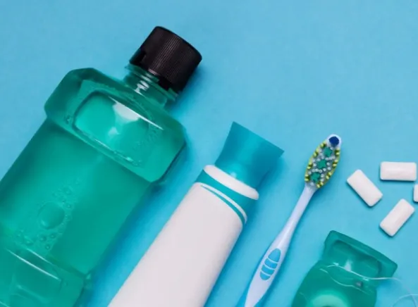 Czy szczoteczki soniczne zmniejszają ryzyko próchnicy skuteczniej niż rotacyjne?